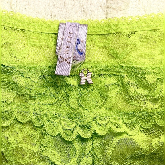 (Never Worn) Savage X Fenty Lime Green Bra/Panty Set | 36D | Small Lace Thong - Picture 14 of 16